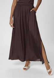 Kaffe KAallie Fudge Brown Satin Pleated Maxi Skirt – Elastic Waist Side Pocket Side Slit | Women