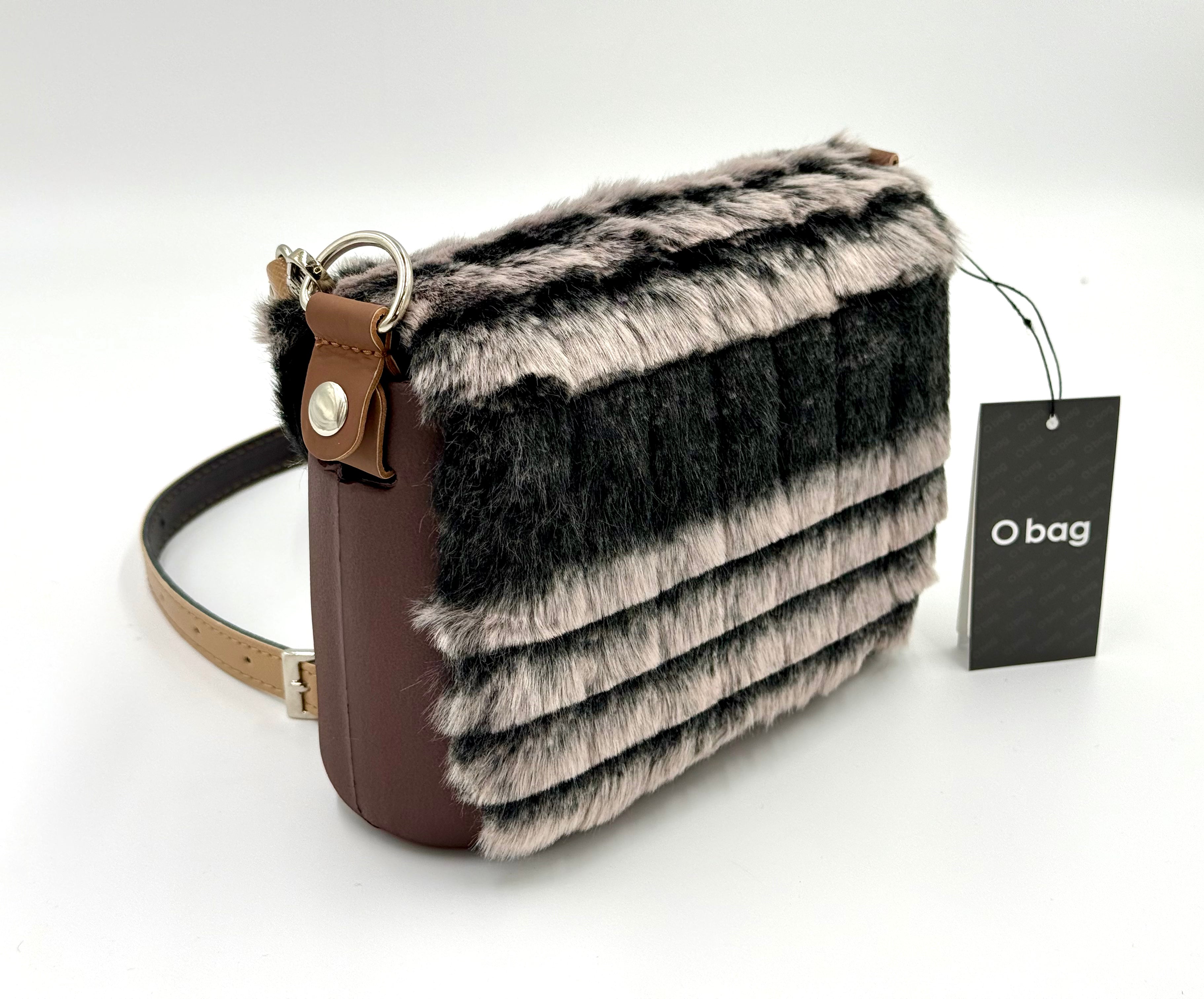 Obag faux fur pocket crossbody bag – compact, stylish, soft touch