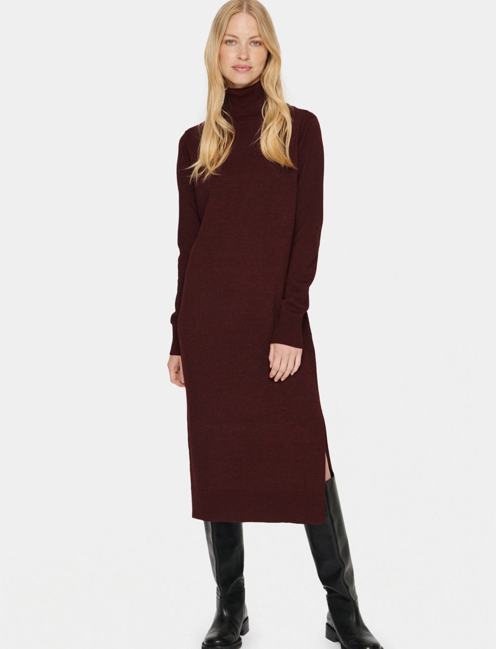 Saint Tropez MilaSZ Roll Neck Long Dress - Burgundy